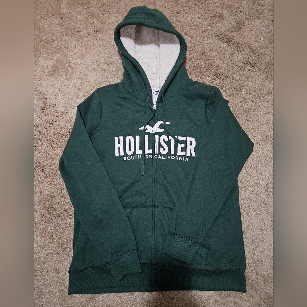 NWOT Green Sherpa Lined Hollister Hoodie
